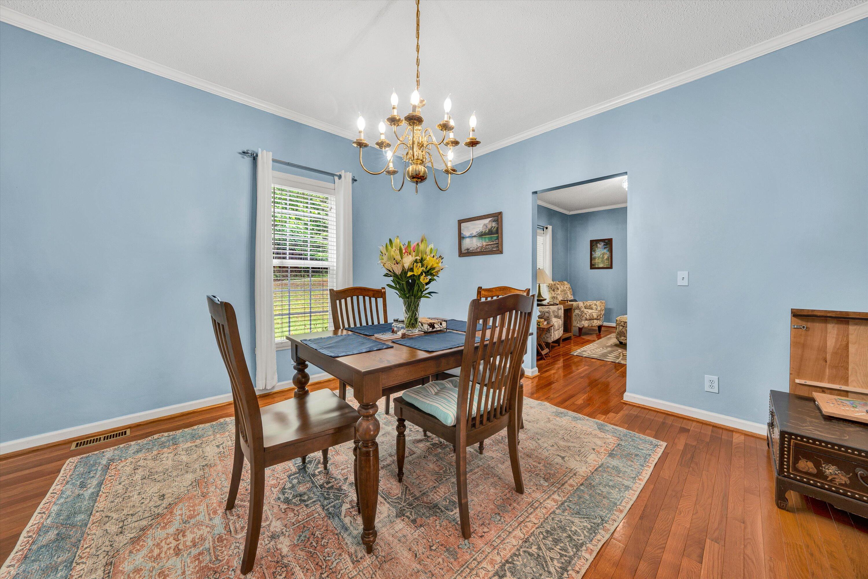 6570 Shingle Rdg Road Roanoke, VA 24018 - Photo 12 of 37 Dining Room/Living Room Access