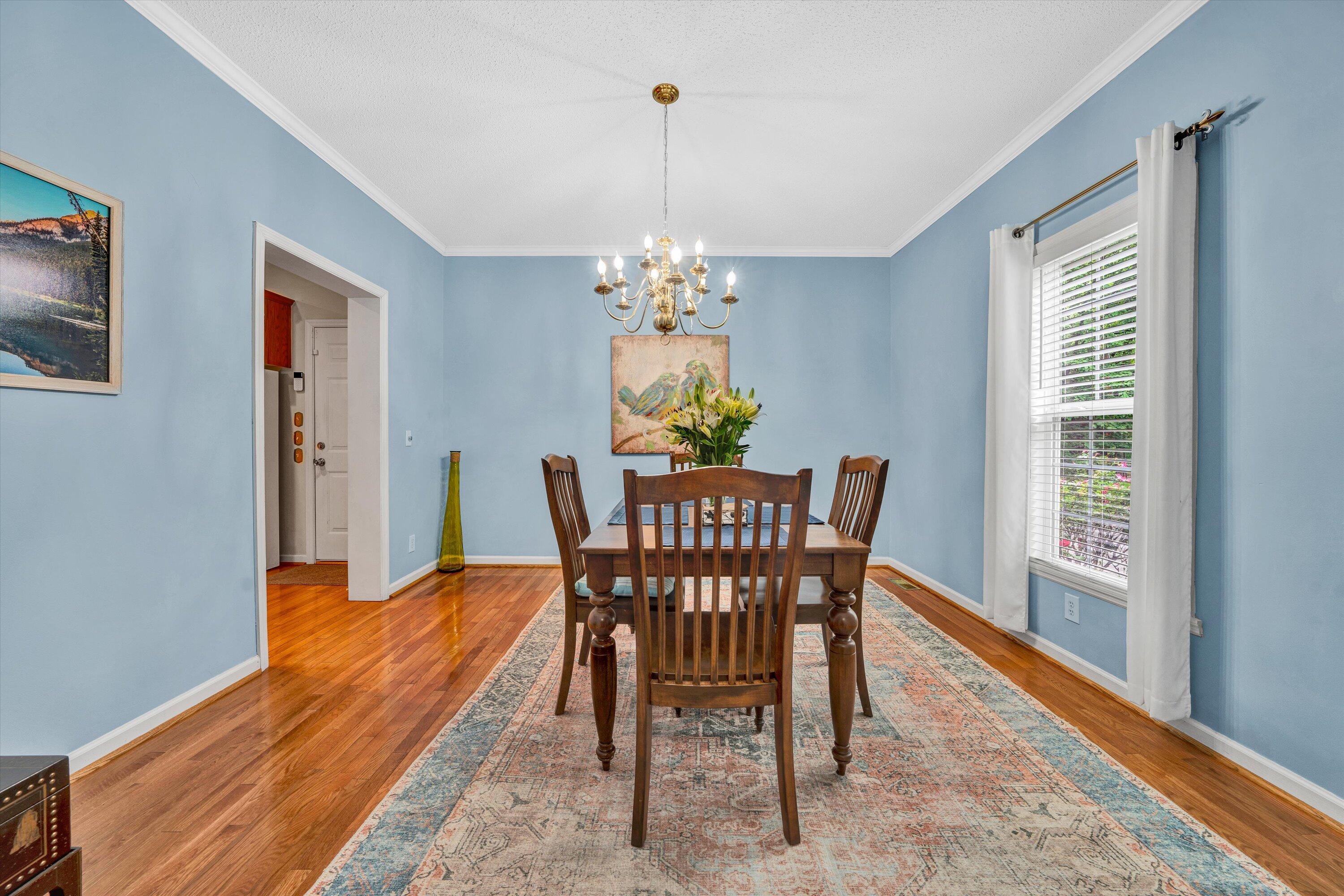 6570 Shingle Rdg Road Roanoke, VA 24018 - Photo 13 of 37 Dining Room/Kitchen Access