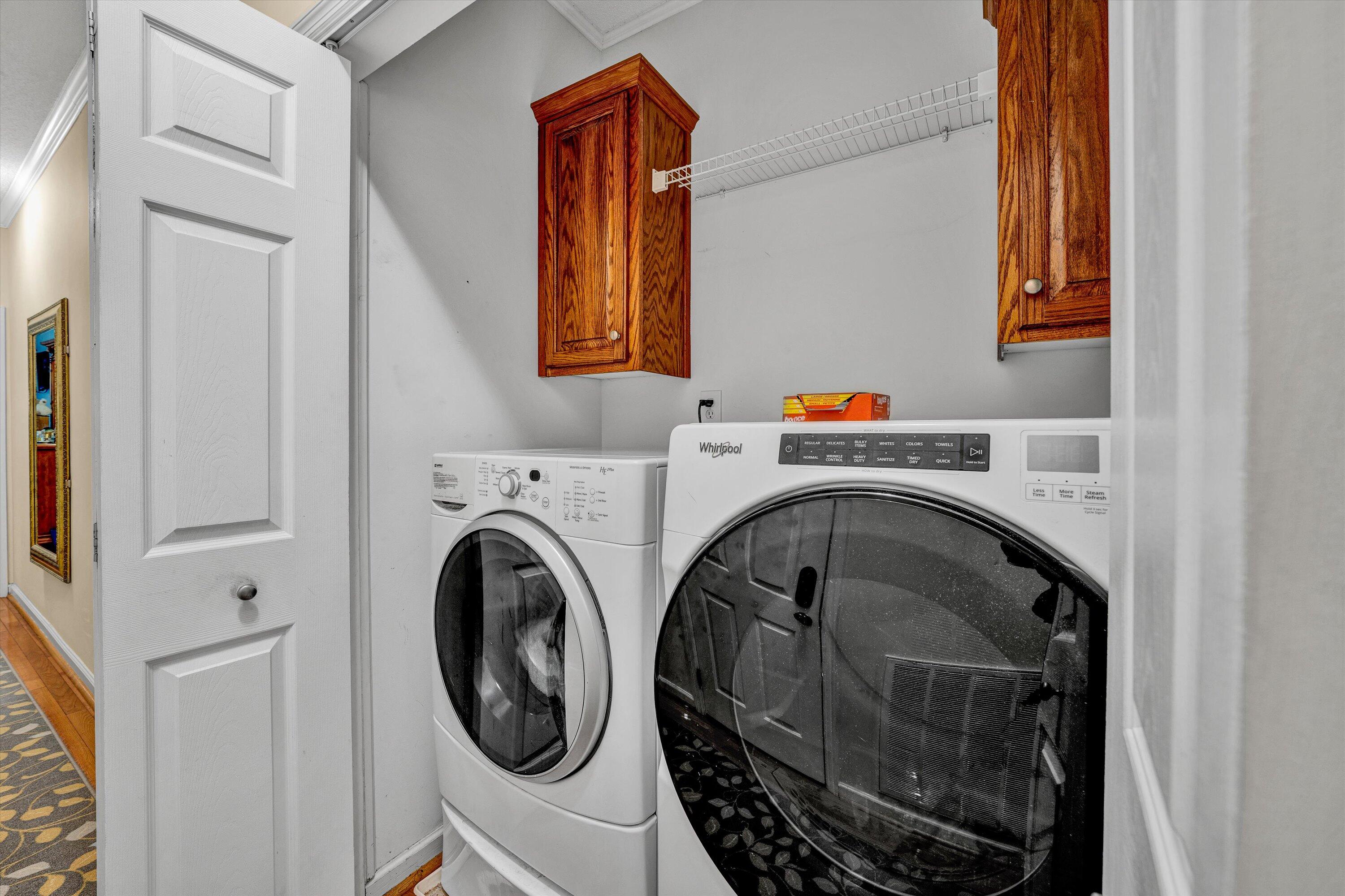 6570 Shingle Rdg Road Roanoke, VA 24018 - Photo 29 of 37 Hallway Laundry Closet
