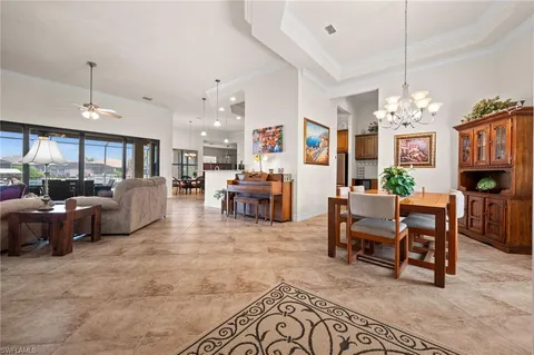 $929,000 | 2801 Southwest 33rd Street, Cape Coral, FL 33914