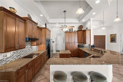 $929,000 | 2801 Southwest 33rd Street, Cape Coral, FL 33914