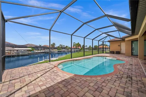 $929,000 | 2801 Southwest 33rd Street, Cape Coral, FL 33914