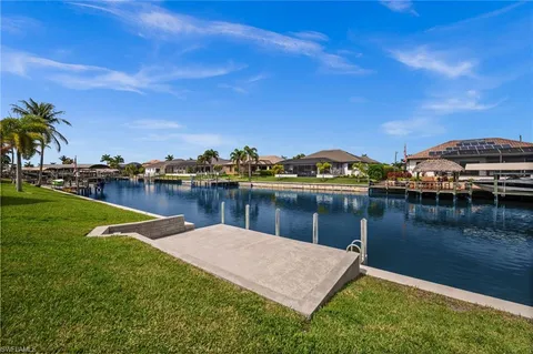 $929,000 | 2801 Southwest 33rd Street, Cape Coral, FL 33914