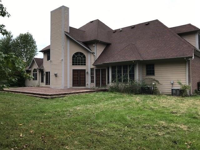 3215 Woodland Ridge Columbus, IN 47201 - Photo 2 of 17 Gallery Image 2