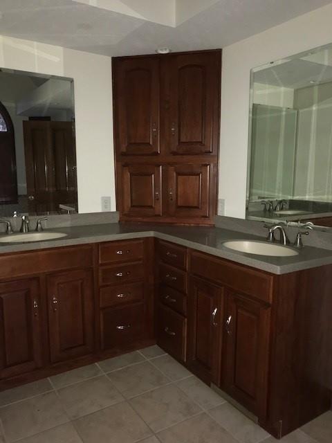 3215 Woodland Ridge Columbus, IN 47201 - Photo 12 of 17 Gallery Image 12