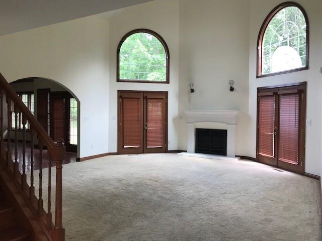 3215 Woodland Ridge Columbus, IN 47201 - Photo 3 of 17 Gallery Image 3