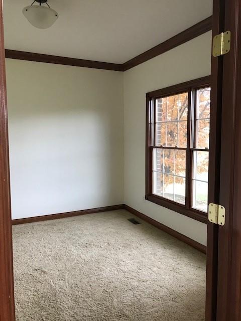 3215 Woodland Ridge Columbus, IN 47201 - Photo 5 of 17 Gallery Image 5