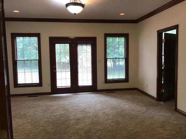 3215 Woodland Ridge Columbus, IN 47201 - Photo 10 of 17 Gallery Image 10