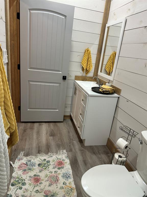 511 John Davis Road Italy, TX 76651 - Photo 40 of 40 a view of bathroom