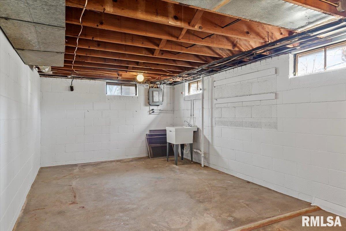 2720 Fillmore Street Springfield, IL 62704 - Photo 30 of 39 Gallery Image 30