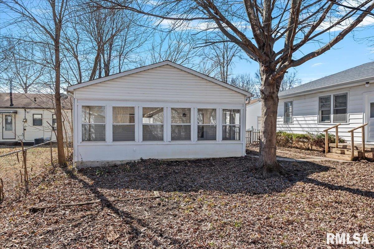 2720 Fillmore Street Springfield, IL 62704 - Photo 34 of 39 Gallery Image 34