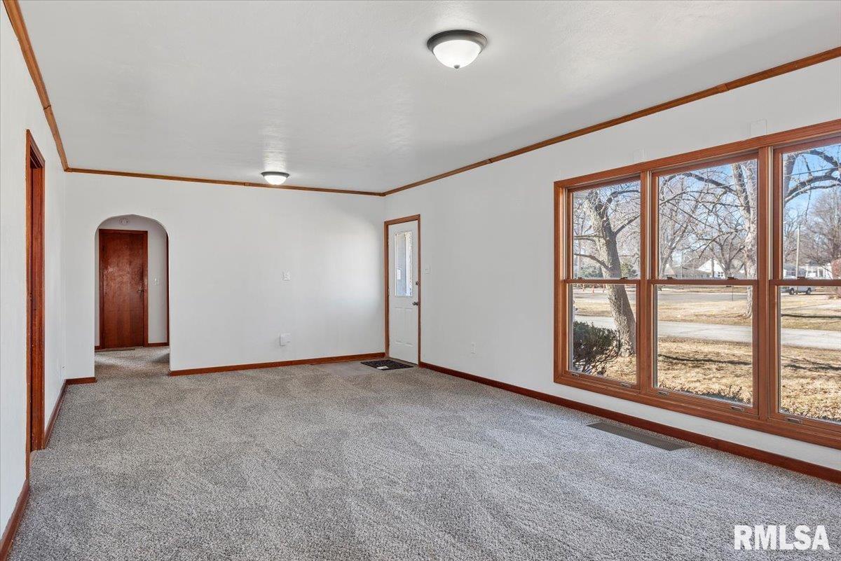 2720 Fillmore Street Springfield, IL 62704 - Photo 6 of 39 Gallery Image 6