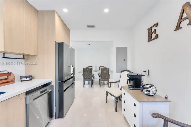 $7,800 | 231 Northeast 45th Street, Unit 231, Miami, FL 33137