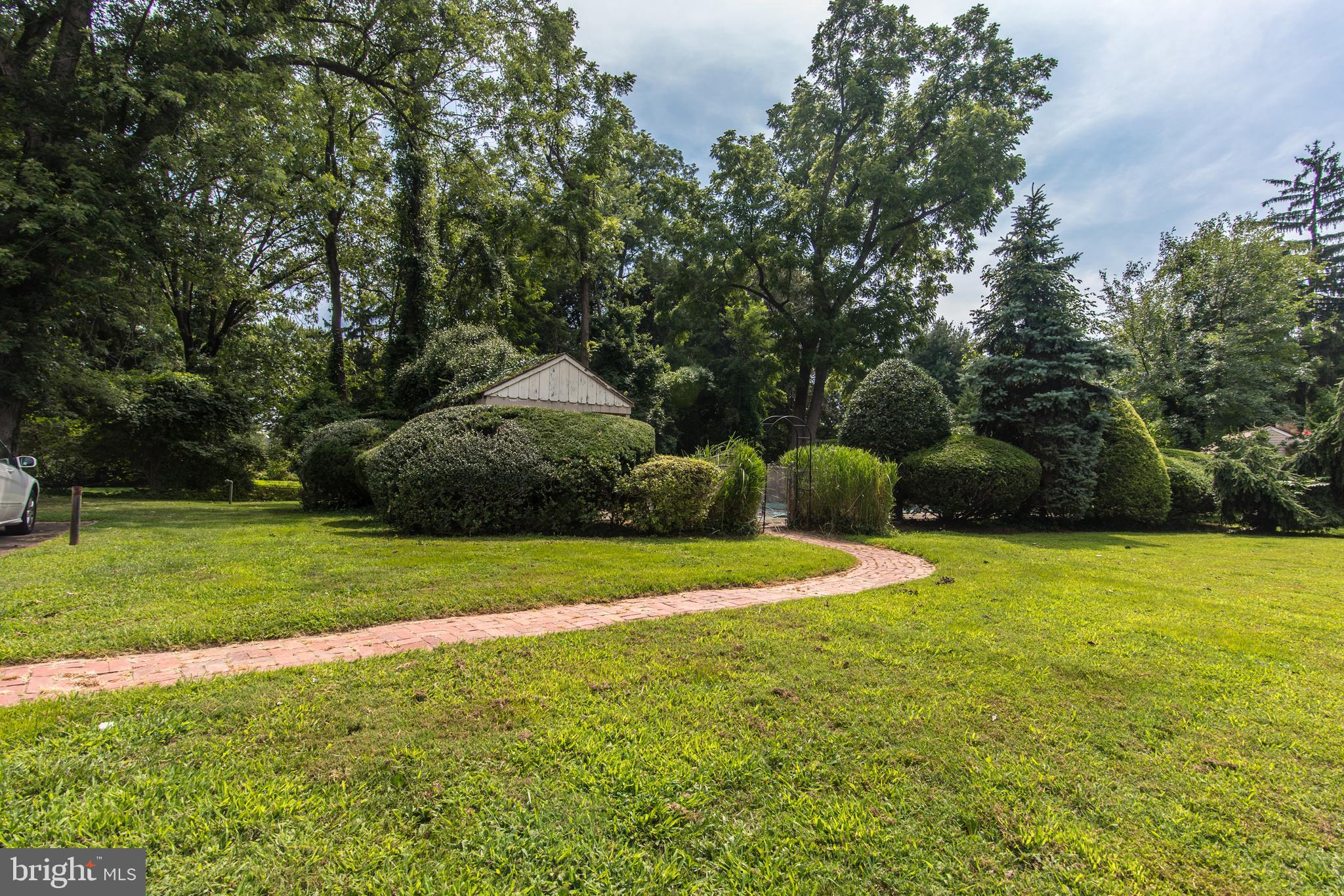 1454 Old Welsh Road Huntingdon Valley, PA 19006 - Photo 7 of 78 Gallery Image 7