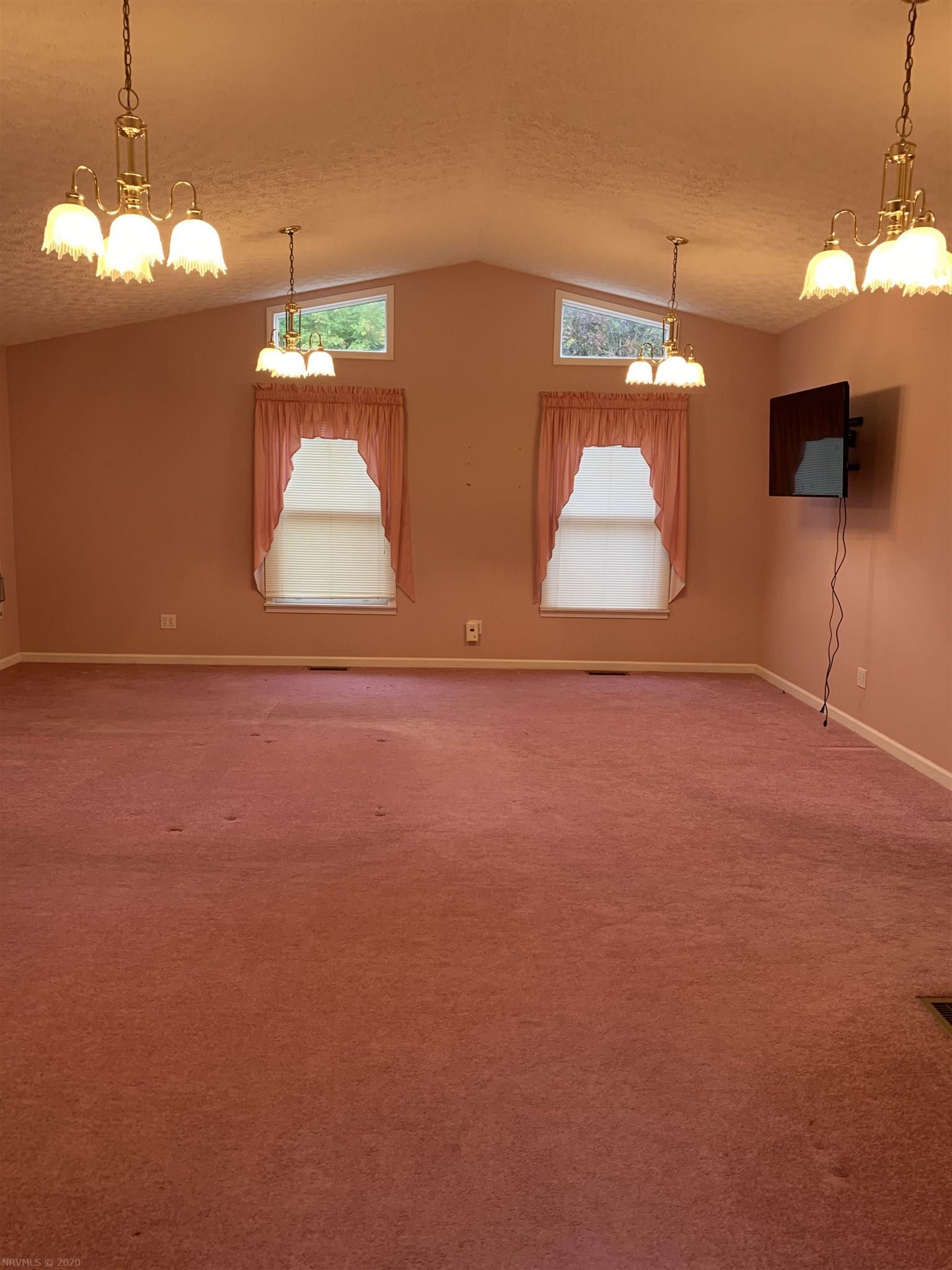 2216 Back Valley Road Peterstown, WV 24963 - Photo 11 of 31 Gallery Image 11