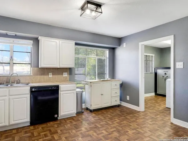 $2,650 | 134 Blakeley Drive, San Antonio, TX 78209