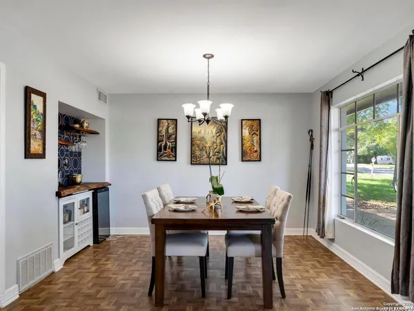 $2,650 | 134 Blakeley Drive, San Antonio, TX 78209