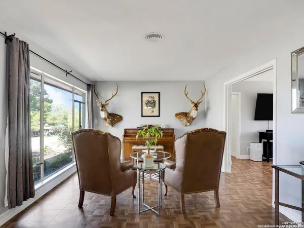 $2,650 | 134 Blakeley Drive, San Antonio, TX 78209