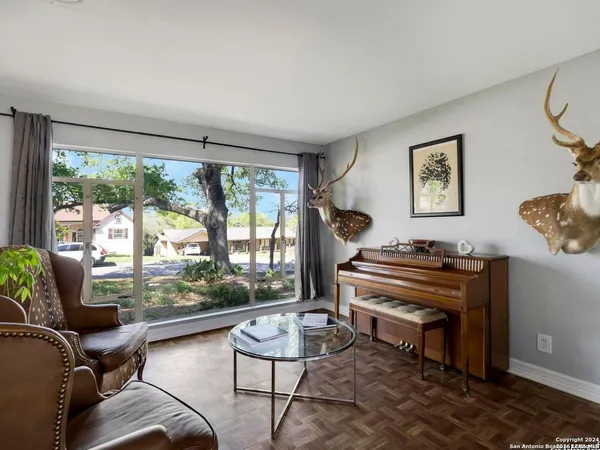 $2,650 | 134 Blakeley Drive, San Antonio, TX 78209