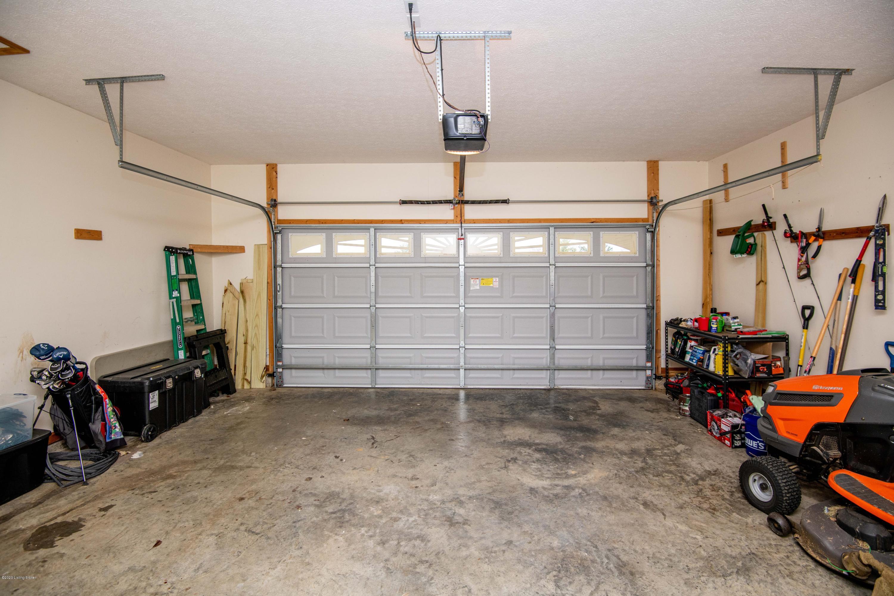 631 Lee Road Vine Grove, KY 40175 - Photo 10 of 46 631 Lee Road-12