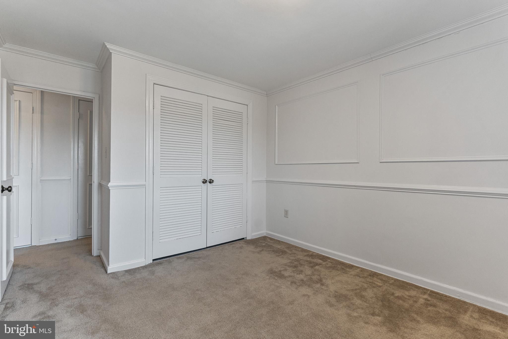 1300 South Arlington Ridge Road, Unit 402 Arlington, VA 22202 - Photo 13 of 23 a view of an empty room