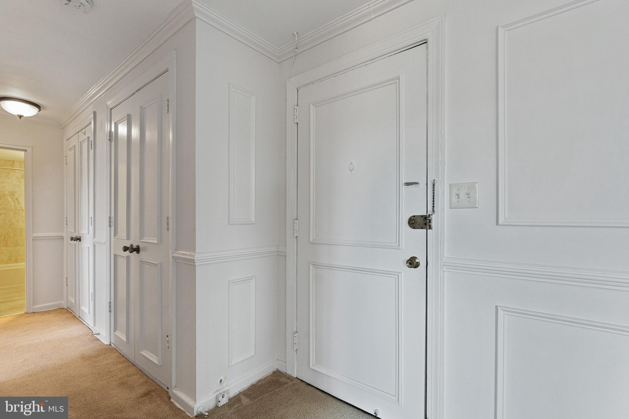 1300 South Arlington Ridge Road, Unit 402 Arlington, VA 22202 - Photo 18 of 23 a view of a elevator