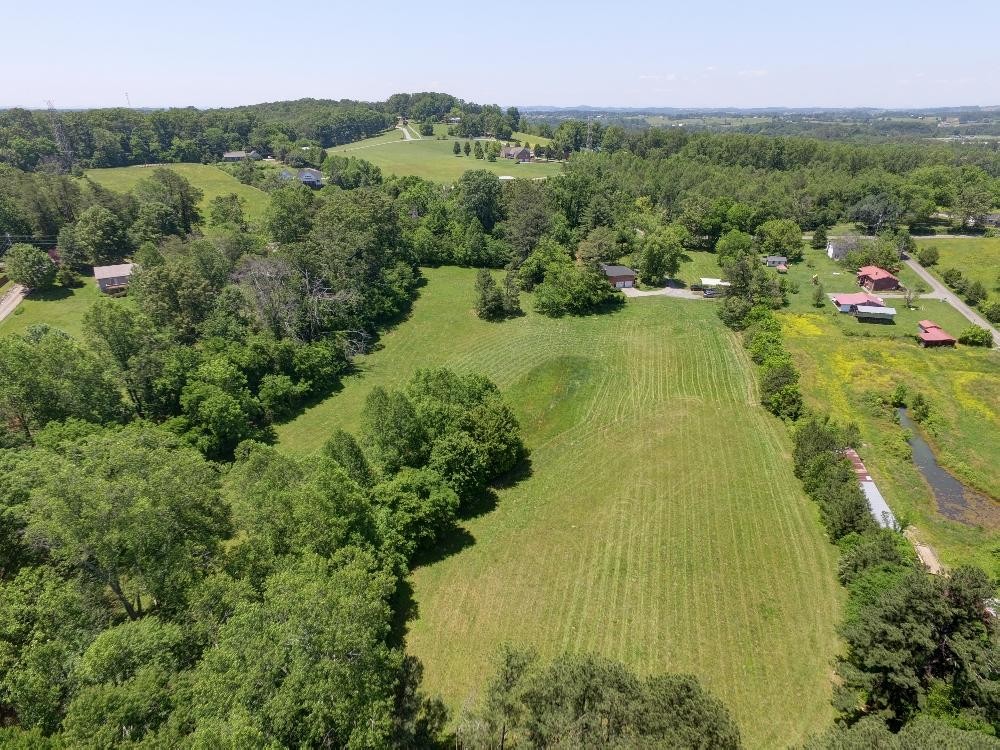 4016 Mint Road Maryville, TN 37803 - Photo 3 of 26 Gallery Image 3