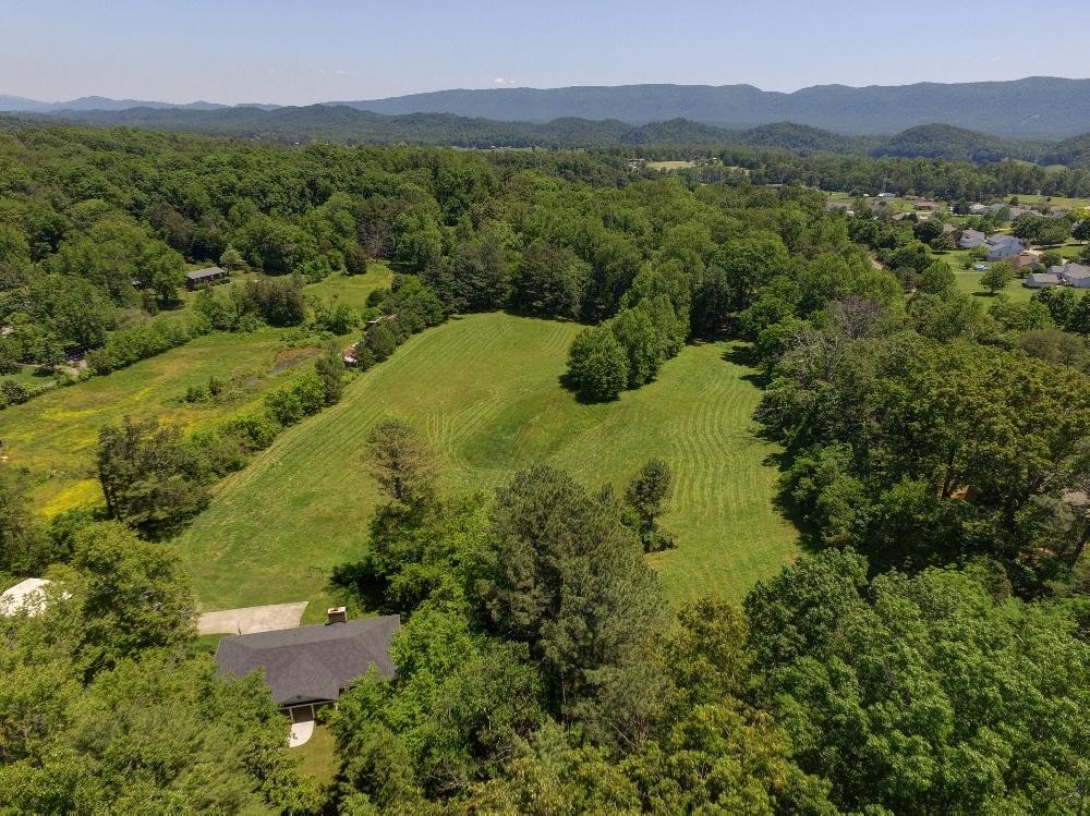 4016 Mint Road Maryville, TN 37803 - Photo 4 of 26 Gallery Image 4