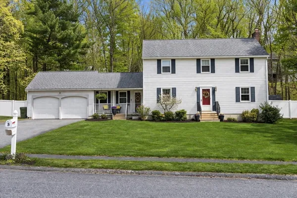 $629,900 | 5 Garrison Heights, Oxford, MA 01540