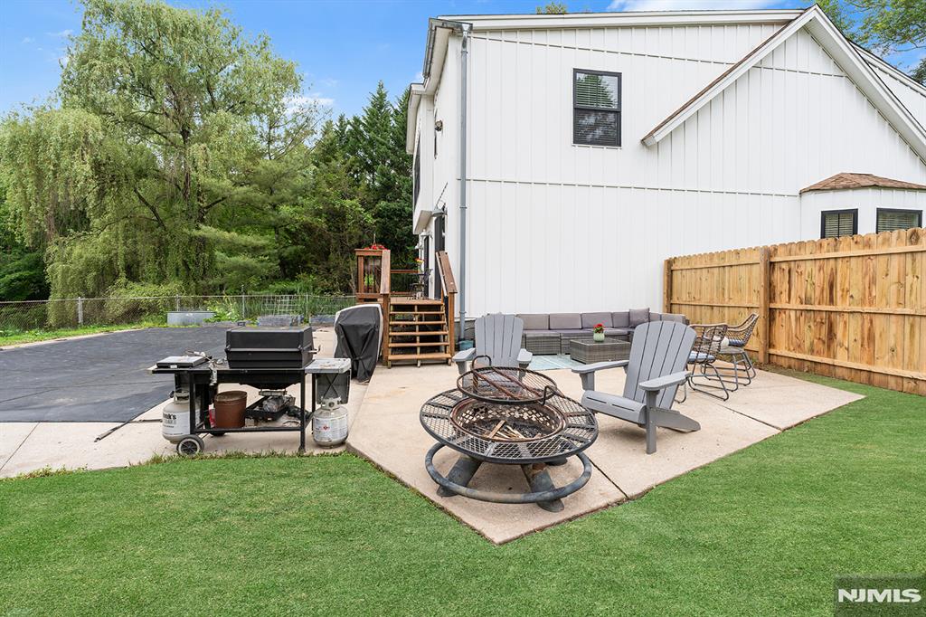 55 Cripplebush Road Old Tappan, NJ 07675 - Photo 33 of 44