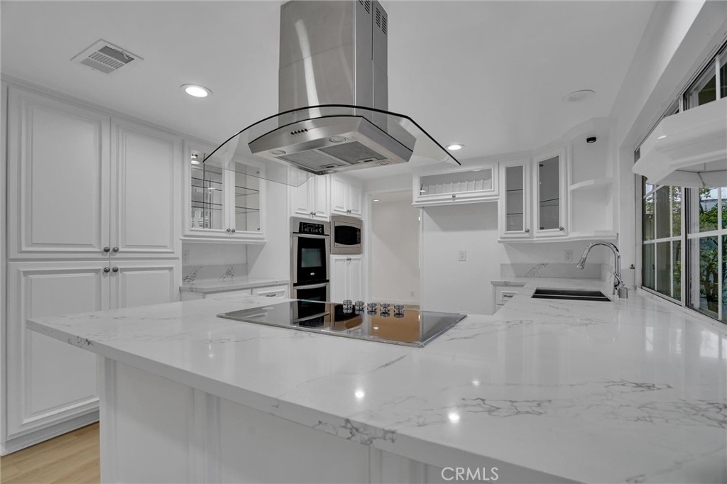 20233 Enslow Drive Carson, CA 90746 - Photo 10 of 22 a view of a room with gym equipment