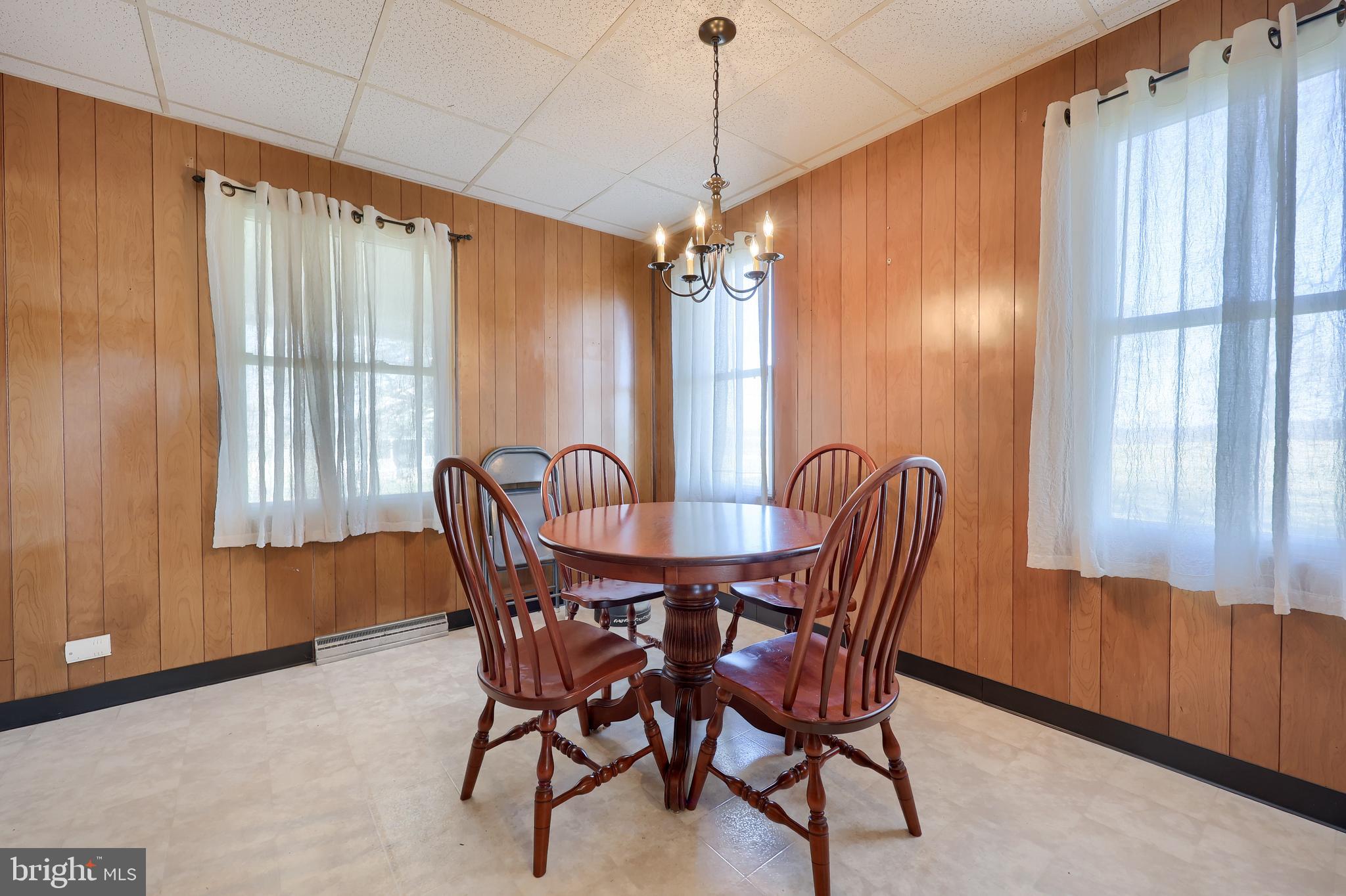647 Marticville Road Pequea, PA 17565 - Photo 9 of 36 Gallery Image 9