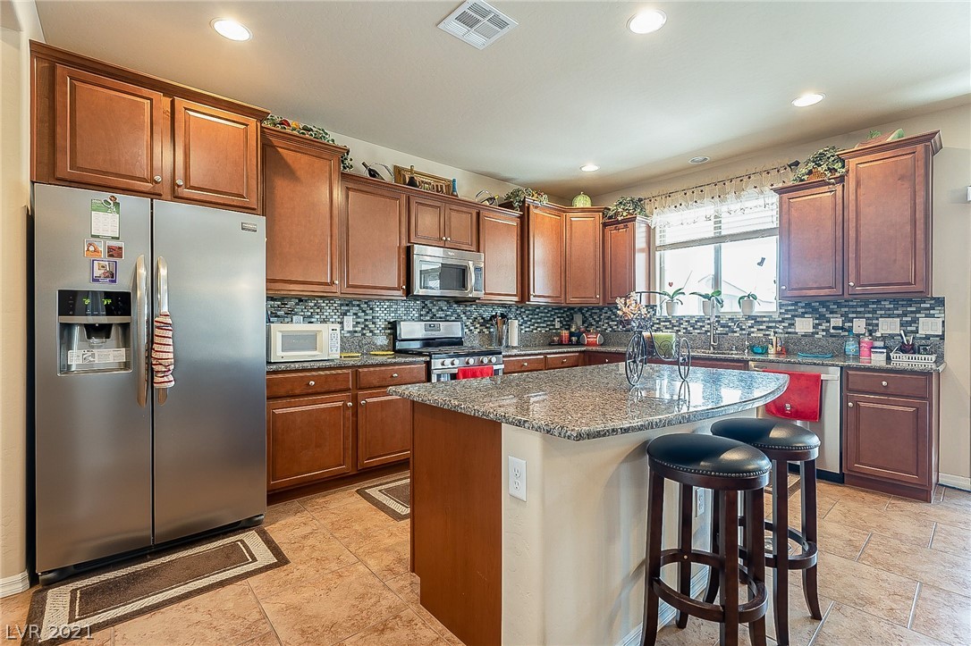 6971 Los Lagos Road Las Vegas, NV 89178 - Photo 14 of 49 Gallery Image 14