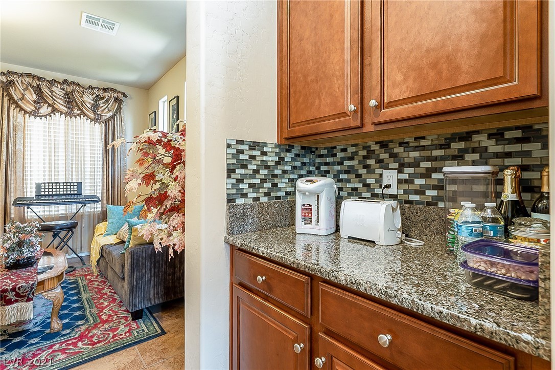 6971 Los Lagos Road Las Vegas, NV 89178 - Photo 7 of 49 Gallery Image 7