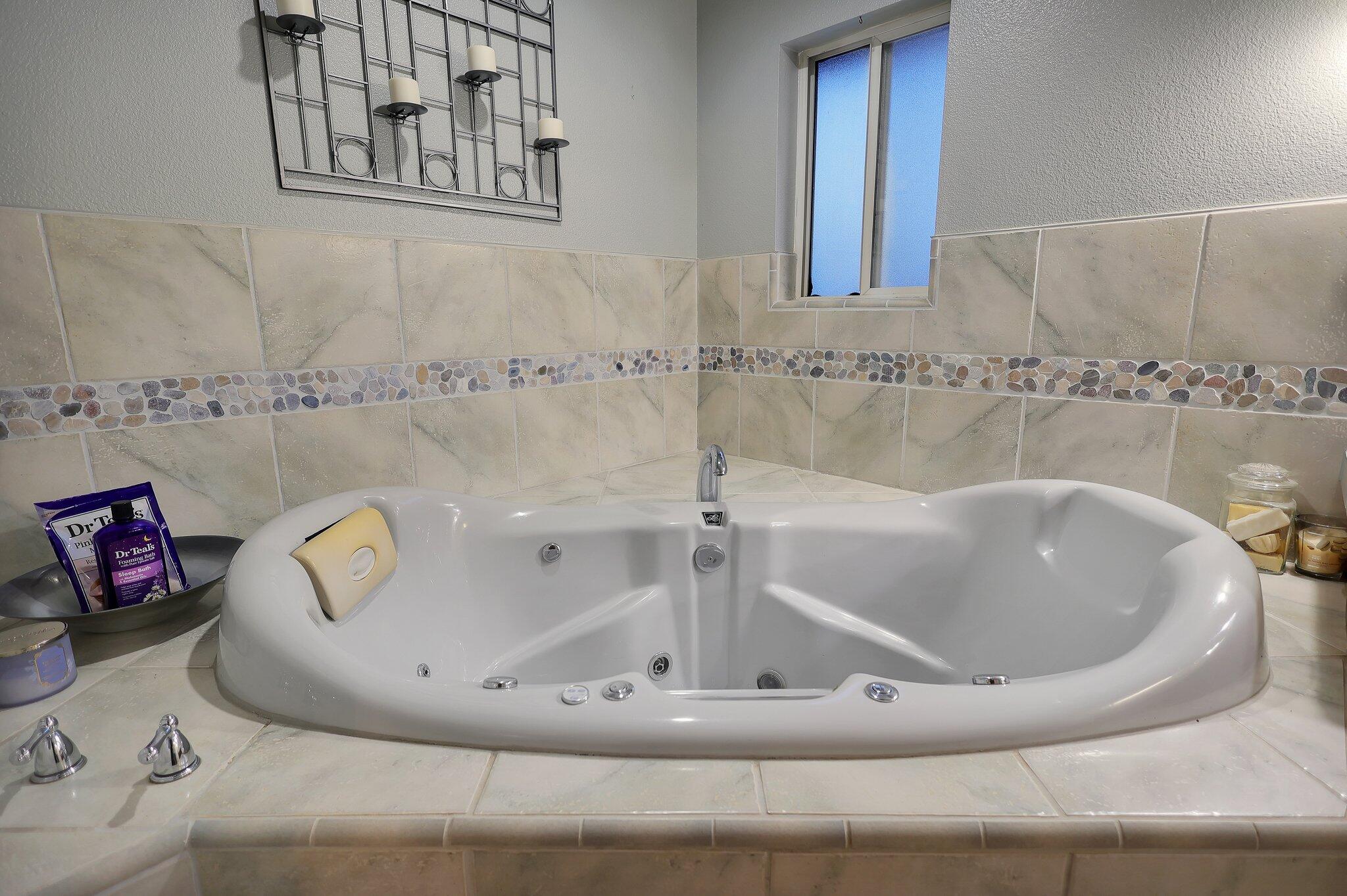 720 Lakeview Drive Redding, CA 96001 - Photo 22 of 38 a close view of a sink in a bathroom