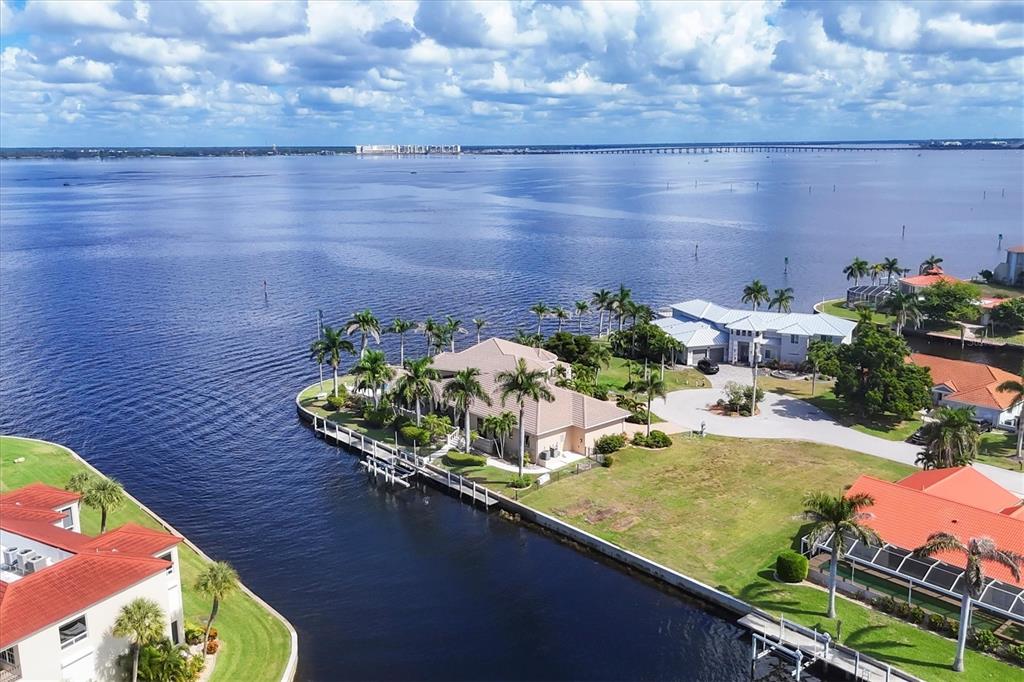 7 Hibiscus Drive Punta Gorda, FL 33950 - Photo 1 of 23 a room with potted plants