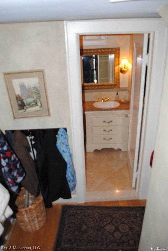 600 Rivard Boulevard Grosse Pointe, MI 48230 - Photo 10 of 19 015