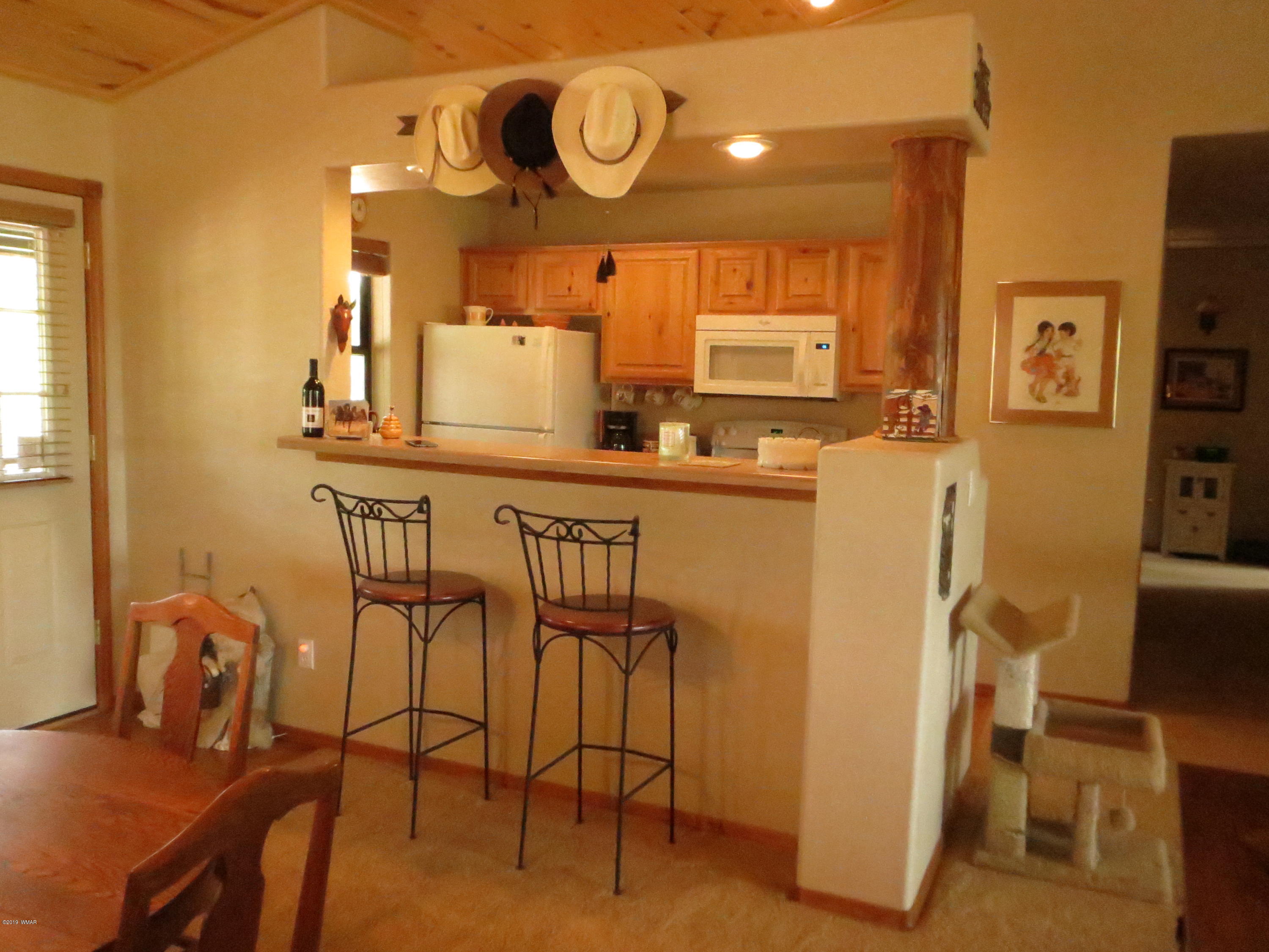 2668 Lodge Loop Overgaard, AZ 85933 - Photo 13 of 35 Gallery Image 13