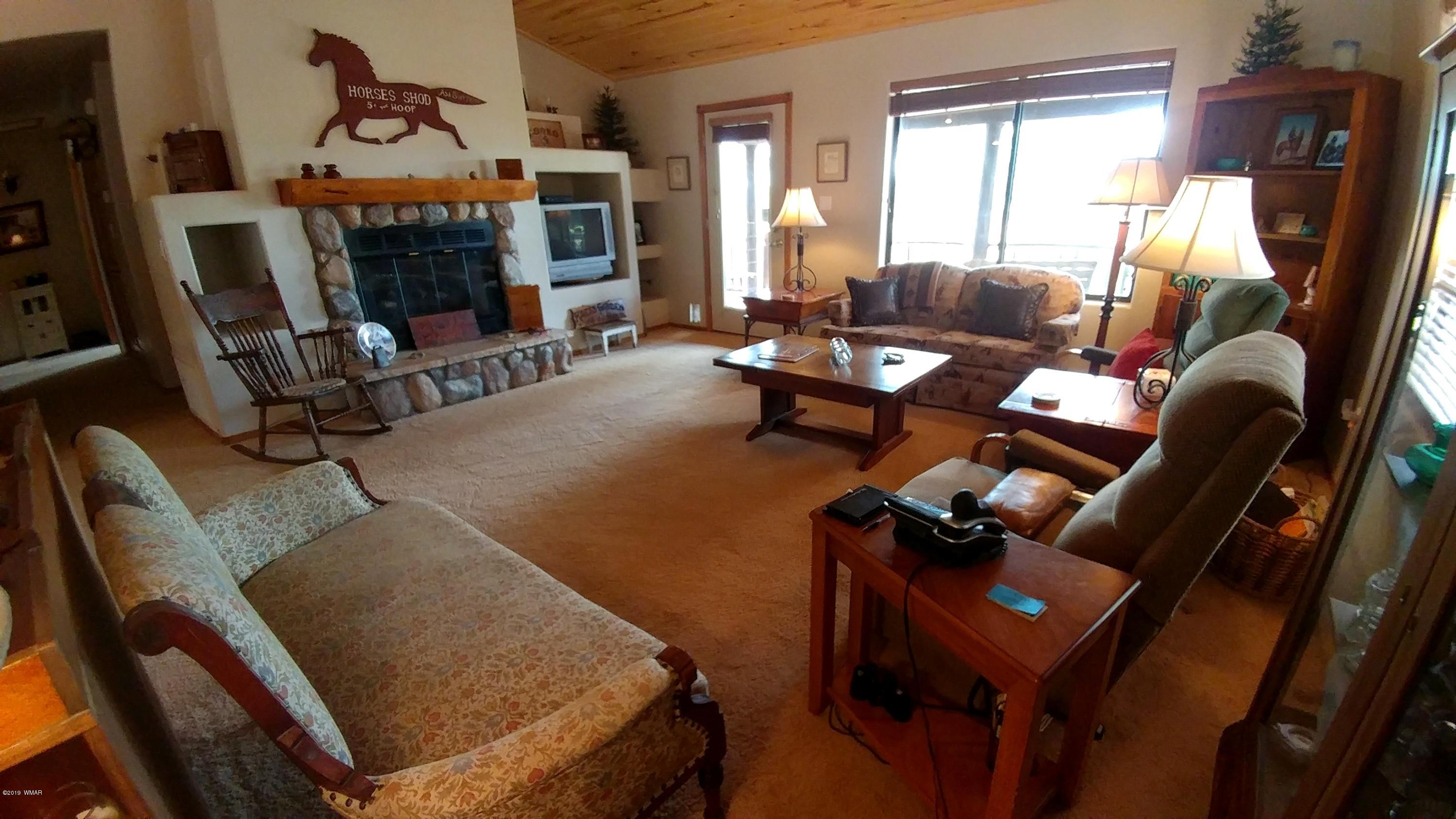 2668 Lodge Loop Overgaard, AZ 85933 - Photo 5 of 35 Gallery Image 5