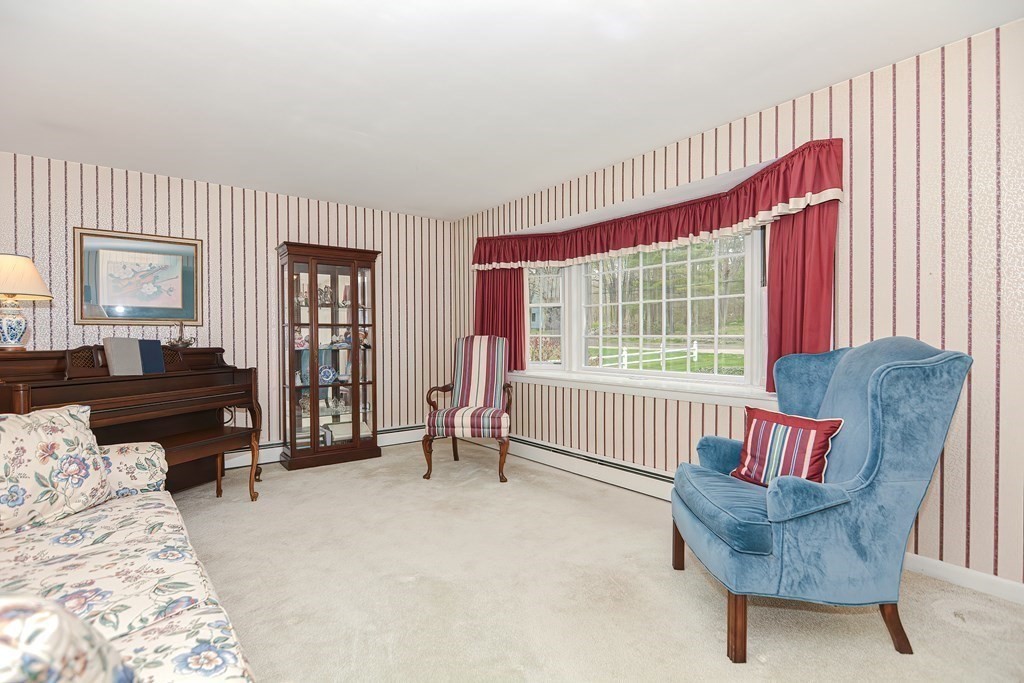 335 Purgatory Road Northbridge, MA 01588 - Photo 2 of 34