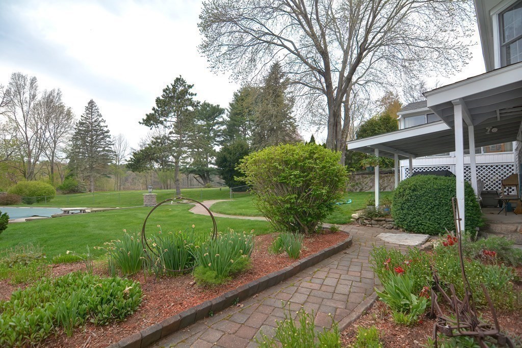 335 Purgatory Road Northbridge, MA 01588 - Photo 31 of 34