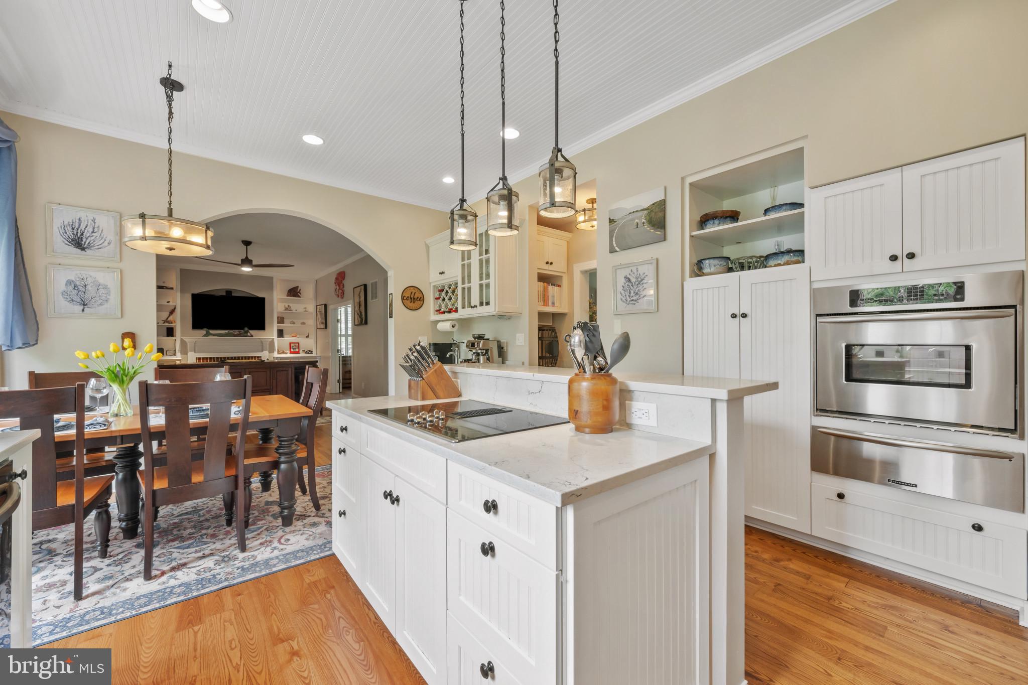 42 Poplar Point Road Edgewater, MD 21037 - Photo 18 of 63 Newer cooktop