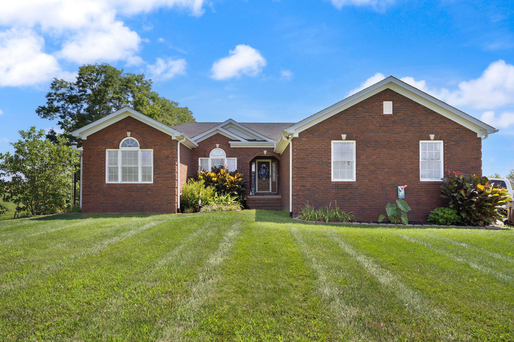 528 Gilberts Creek Road Lancaster, KY 40444 - Photo 3 of 80 3-web-or-mls-413A0504