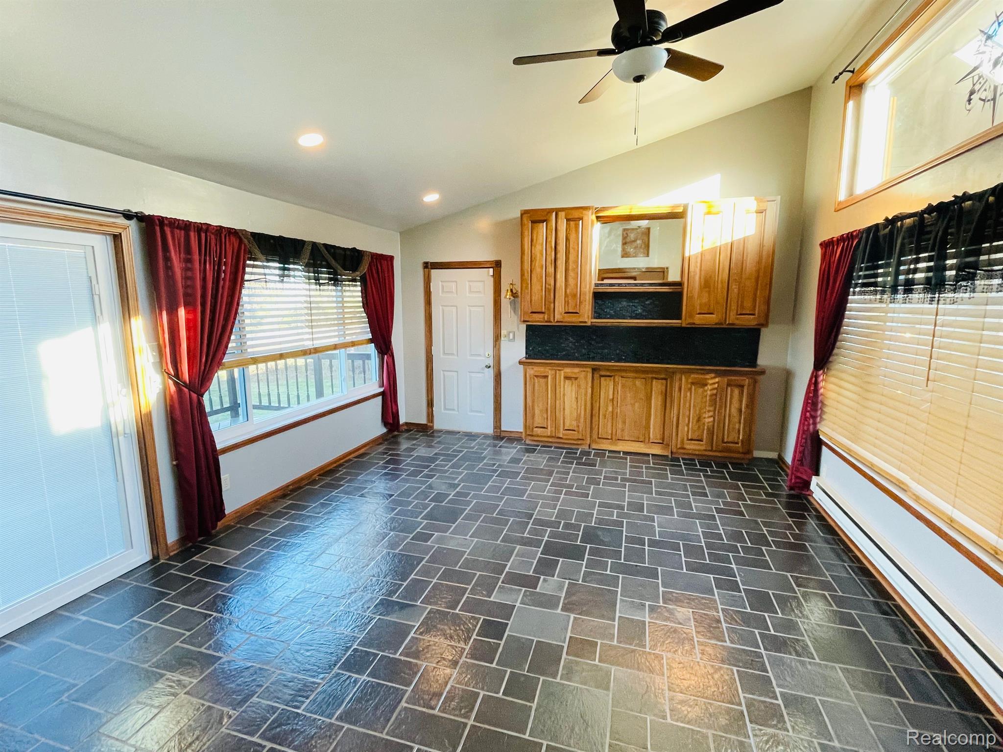 6203 Perry Road Grand Blanc, MI 48439 - Photo 17 of 41 Gallery Image 17