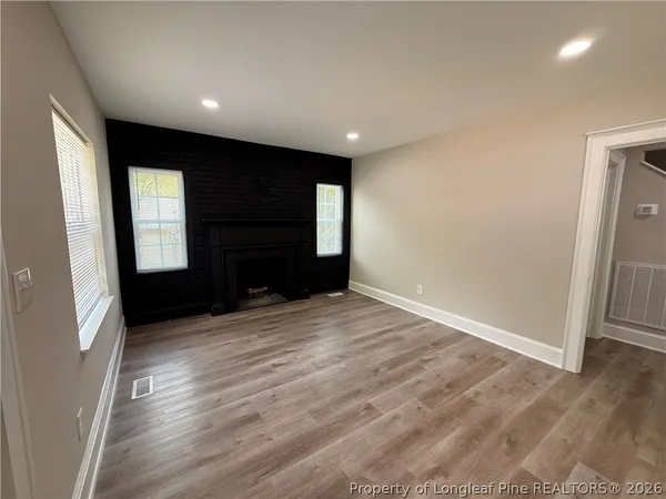 $1,250 | 122 Kensington Circle, Fayetteville, NC 28301
