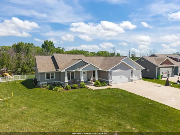 $519,900 | N8231 Big Lake Court, Sherwood, WI 54169
