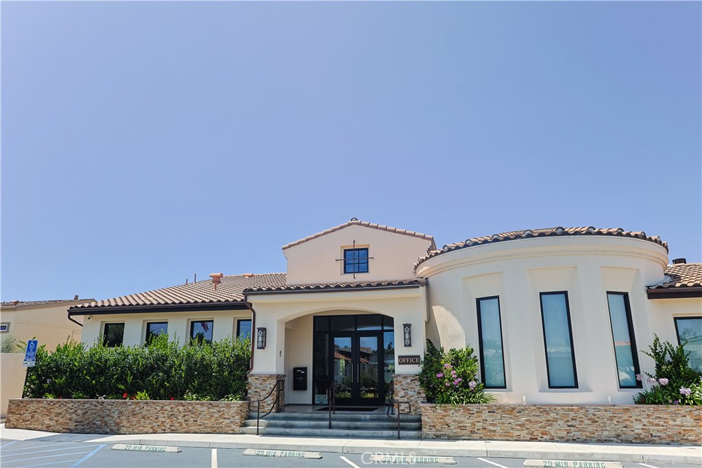 23301 Ridge Rte Drive, Unit 207 Laguna Hills, CA 92653 - Photo 35 of 39