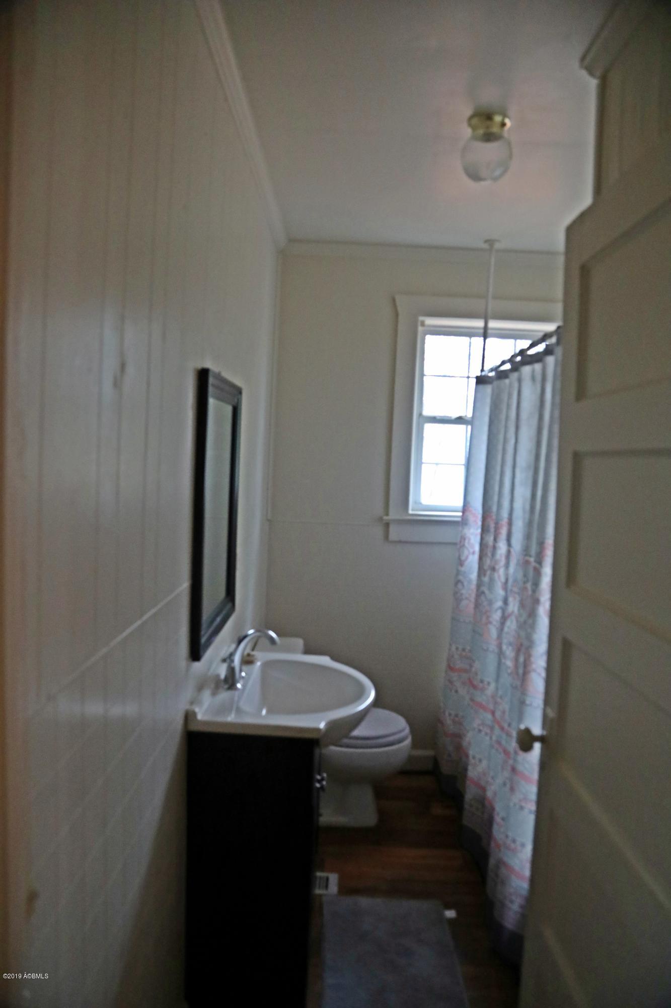 607 Hoover Street South Hampton, SC 29924 - Photo 5 of 10 1H0A2974