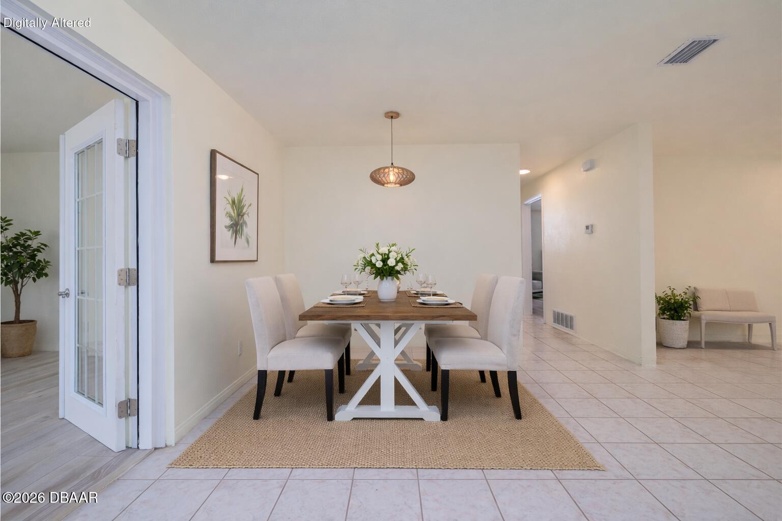 Cozy farmhouse dining room setup