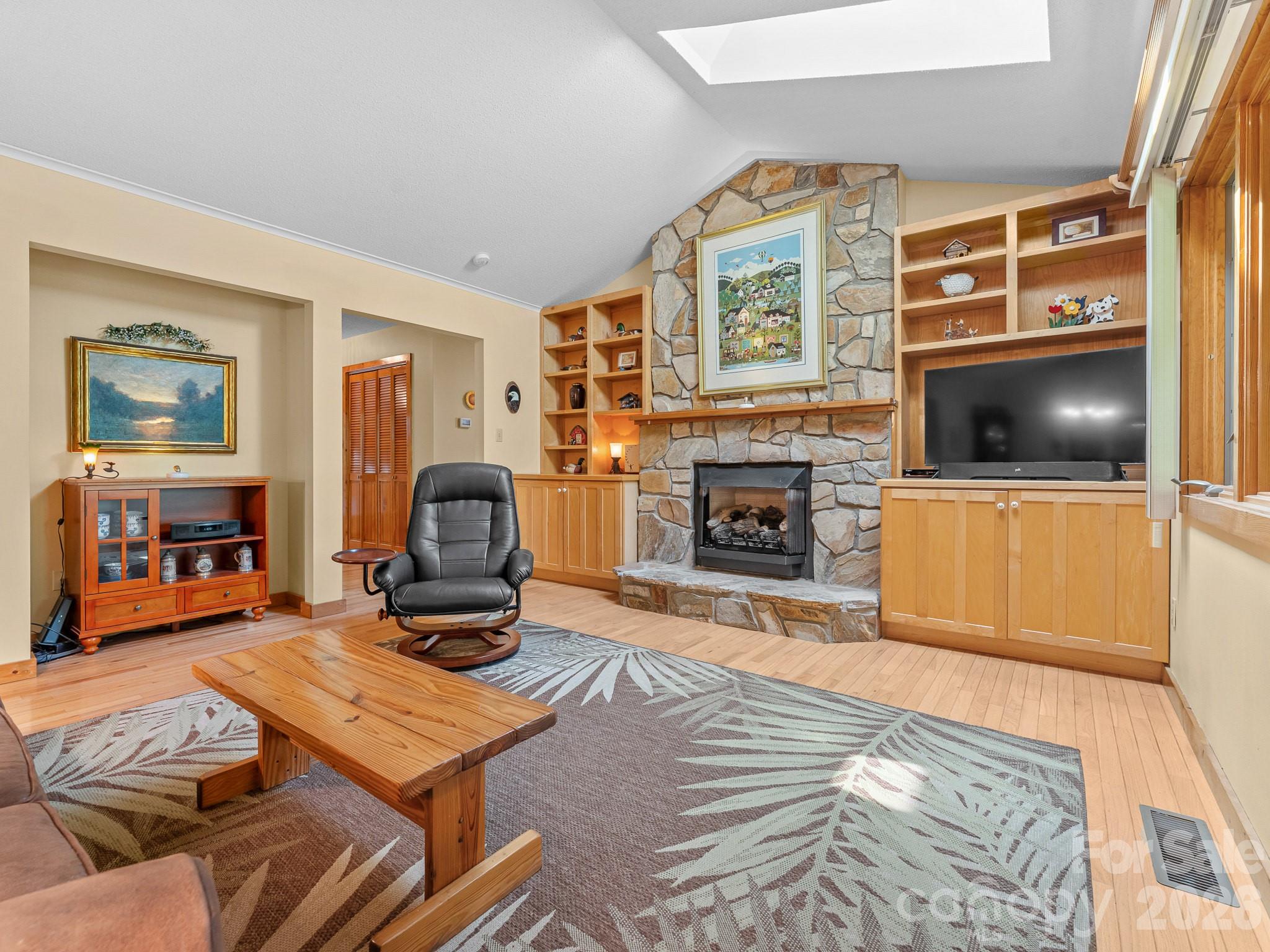 620 Thunder Road Brevard, NC 28712 - Photo 9 of 45 Gallery Image 9